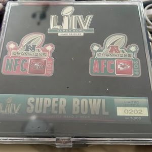 LIV Super Bowl 2020 limited head to head pin #0202 out of 5,000